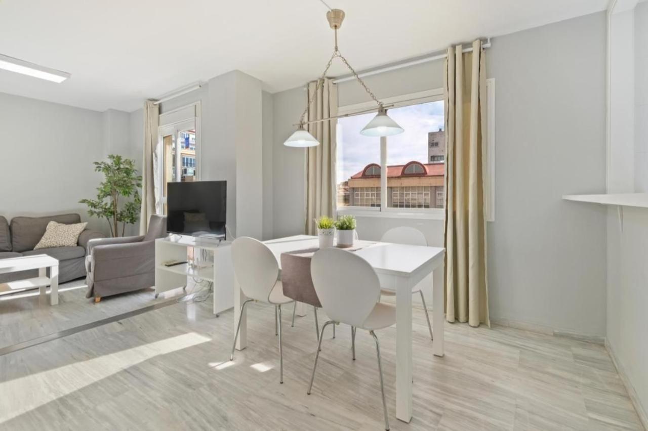Apartamento En Calle Cuarteles De Dos Habitaciones 말라가 외부 사진